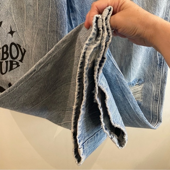 PACSUN PLAYBOY Sz 28 High Rise Distressed Wide Leg Appliqué Light Wash Jeans NEW - Picture 10 of 15